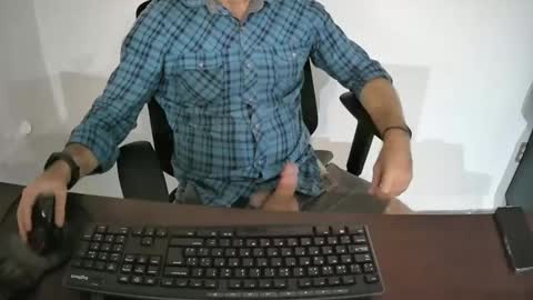 Snapshot of eroskatt chatting on 01-30-25, 03:44 Eroskatt online show from 01-30-25, 03:44