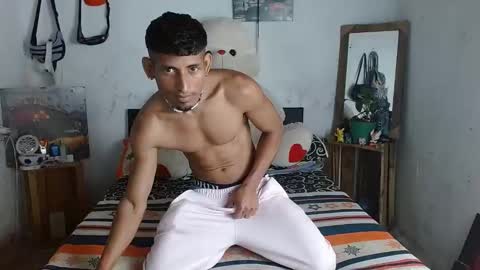 Snapshot of erotic_city_boyz69 chatting on 01-23-25, 06:56 WILL online show from 01-23-25, 06:56