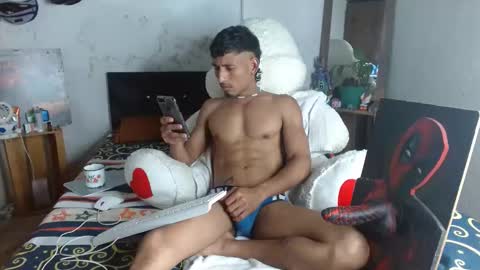 Snapshot of erotic_city_boyz69 chatting on 01-31-25, 02:58 WILL online show from 01-31-25, 02:58