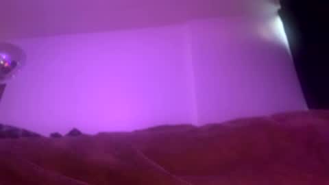 Snapshot of erotica_angel chatting on 09-26-25, 01:15 Nikki Erotica online show from 09-26-25, 01:15