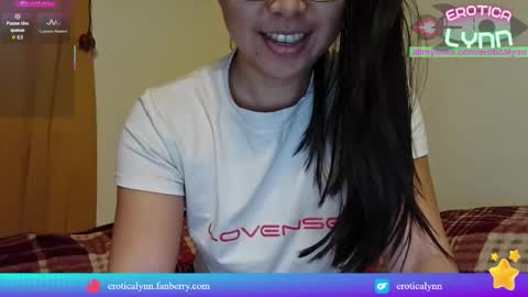 Lynn   online show from 12-15-25, 06:23