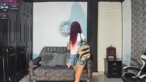 Snapshot of eroticazir chatting on 01-17-25, 02:39 Valentine online show from 01-17-25, 02:39