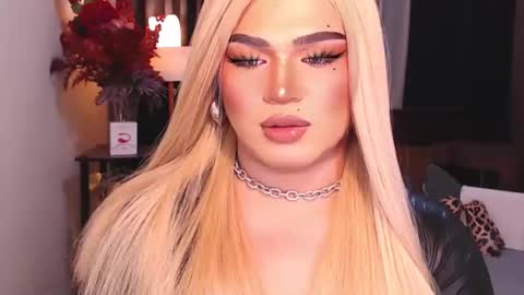 Snapshot of eroticfowler69 chatting on 12-23-24, 03:50 Anastasia online show from 12-23-24, 03:50