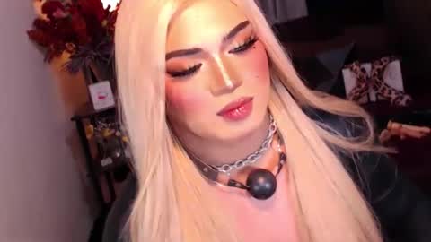 Snapshot of eroticfowler69 chatting on 01-02-25, 12:35 Anastasia online show from 01-02-25, 12:35