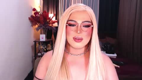 Snapshot of eroticfowler69 chatting on 01-07-25, 05:20 Anastasia online show from 01-07-25, 05:20