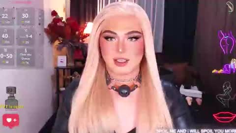 Snapshot of eroticfowler69 chatting on 01-19-25, 04:36 Anastasia online show from 01-19-25, 04:36