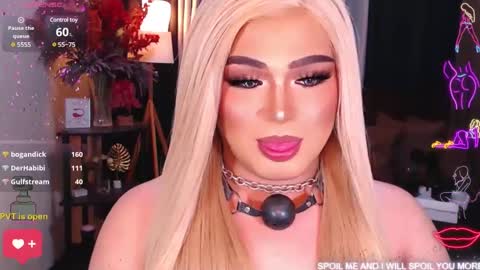 Snapshot of eroticfowler69 chatting on 01-22-25, 01:20 Anastasia online show from 01-22-25, 01:20