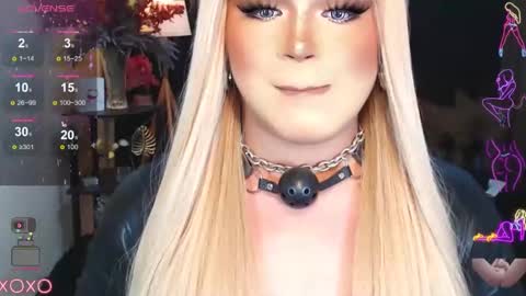 Snapshot of eroticfowler69 chatting on 02-15-25, 06:55 Anastasia online show from 02-15-25, 06:55