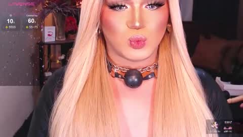 Snapshot of eroticfowler69 chatting on 03-06-25, 12:10 Anastasia online show from 03-06-25, 12:10