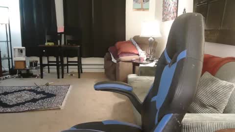 Snapshot of eroticsiren2 chatting on 12-19-24, 01:39 EroticSiren2 online show from 12-19-24, 01:39