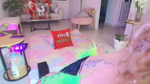 TINY  online show from 11-26-25, 03:51