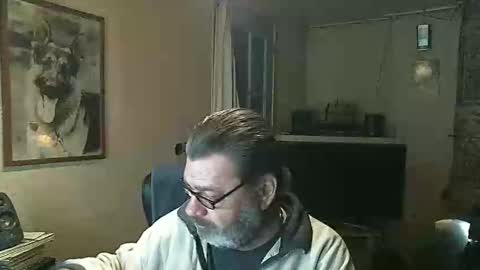 Erwins room welcome sound on online show from 02-06-25, 11:58