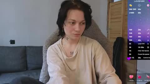 esajukyy online show from 04-10-26, 08:52