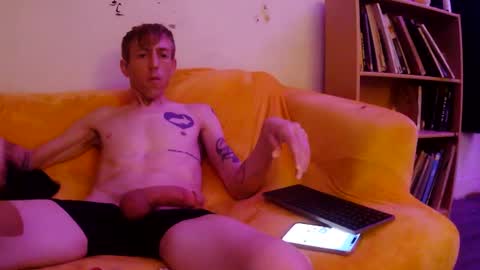 esc del online show from 09-22-25, 11:40