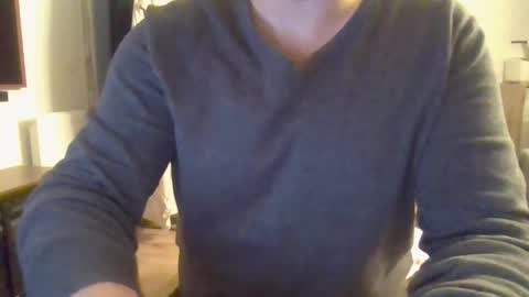 Snapshot of esclavepourfemme chatting on 01-03-25, 11:33 esclavepourfemme online show from 01-03-25, 11:33