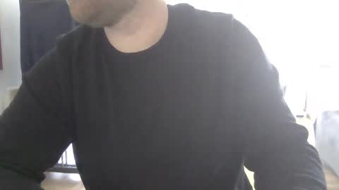 Snapshot of esclavepourfemme chatting on 01-21-25, 12:29 esclavepourfemme online show from 01-21-25, 12:29