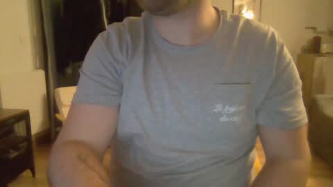 Snapshot of esclavepourfemme chatting on 01-23-25, 10:54 esclavepourfemme online show from 01-23-25, 10:54