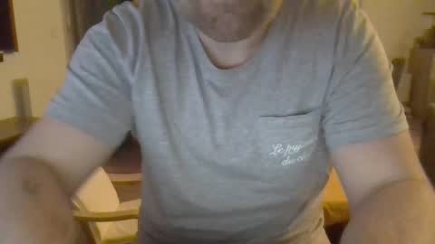 Snapshot of esclavepourfemme chatting on 01-26-25, 10:13 esclavepourfemme online show from 01-26-25, 10:13