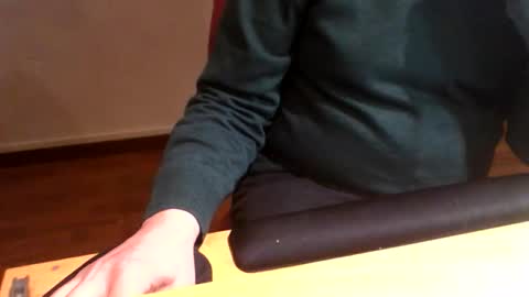 Snapshot of esclavo_hot chatting on 03-10-26, 06:24 esclavo_hot online show from 03-10-26, 06:24