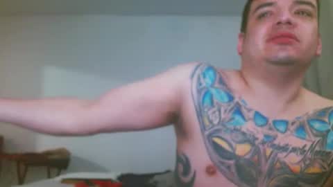 Snapshot of escodamus12 chatting on 12-18-24, 02:49 escodamus12 online show from 12-18-24, 02:49