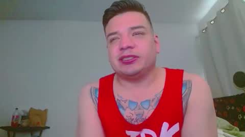 Snapshot of escodamus12 chatting on 01-06-25, 04:23 escodamus12 online show from 01-06-25, 04:23