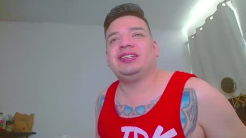 Snapshot of escodamus12 chatting on 01-06-25, 07:45 escodamus12 online show from 01-06-25, 07:45