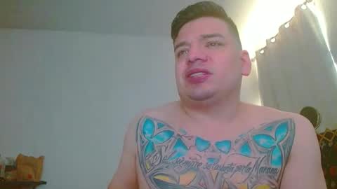 Snapshot of escodamus12 chatting on 01-06-25, 10:47 escodamus12 online show from 01-06-25, 10:47