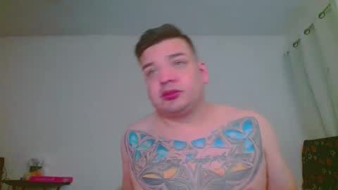 Snapshot of escodamus12 chatting on 01-08-25, 12:49 escodamus12 online show from 01-08-25, 12:49