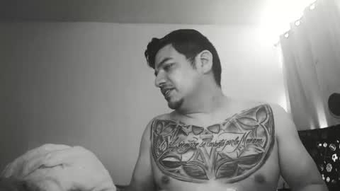 Snapshot of escodamus12 chatting on 03-05-25, 09:48 escodamus12 online show from 03-05-25, 09:48