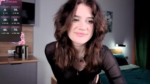 EshleGreen online show from 11-29-25, 03:15