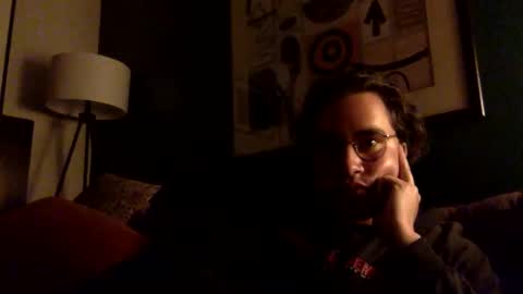 esiiiiis online show from 04-04-26, 12:02