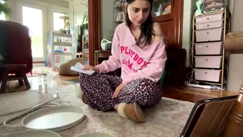 Snapshot of esimaralda chatting on 05-23-26, 04:11 esimaralda online show from 05-23-26, 04:11