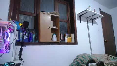 Esteban online show from 12-22-24, 05:12