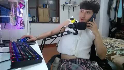 Esteban online show from 01-13-25, 05:33