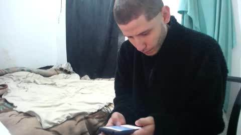 Esteban online show from 09-15-25, 12:38