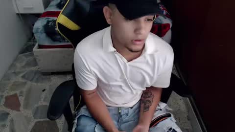 Snapshot of eskayler_ chatting on 09-19-25, 06:52 eskayler_ online show from 09-19-25, 06:52