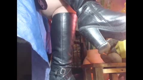 Eskela911 online show from 02-15-26, 07:51