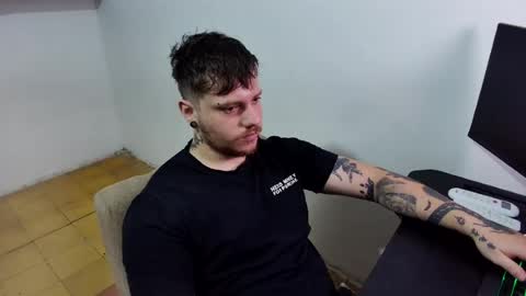 Snapshot of eskol212 chatting on 08-03-26, 10:13 eskol212 online show from 08-03-26, 10:13