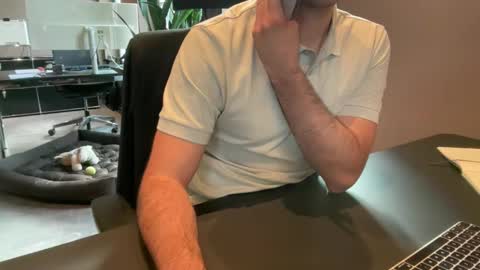 Snapshot of eskp chatting on 09-11-25, 08:58 eskp online show from 09-11-25, 08:58