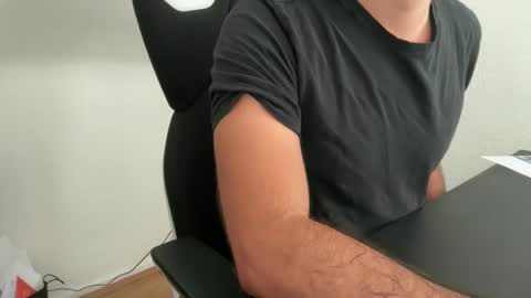 Snapshot of eskp chatting on 10-03-25, 10:23 eskp online show from 10-03-25, 10:23