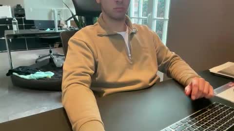 Snapshot of eskp chatting on 11-20-25, 10:04 eskp online show from 11-20-25, 10:04