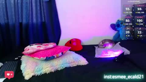 Esme Caldwel online show from 11-17-25, 06:24