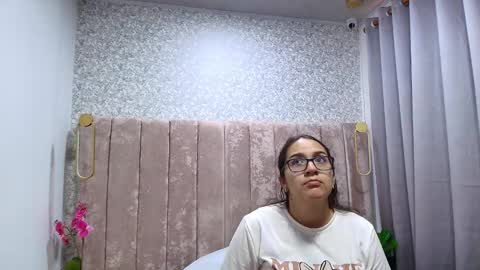 Esme online show from 10-13-25, 01:33