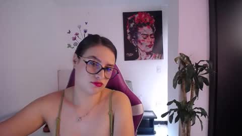 Esmeralda online show from 03-22-26, 07:28