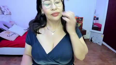 esme online show from 06-24-26, 08:41
