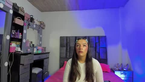 Perla online show from 12-01-25, 05:12