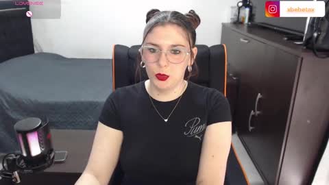 Xbebetax online show from 11-22-25, 08:41