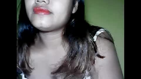 Snapshot of especialgirl_28 chatting on 12-06-24, 05:11 especialgirl_28 online show from 12-06-24, 05:11