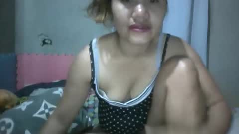Snapshot of especialgirl_28 chatting on 02-06-26, 05:05 especialgirl_28 online show from 02-06-26, 05:05