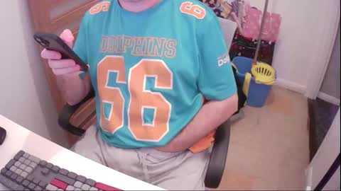 Snapshot of essex_wild chatting on 09-12-25, 08:53 Morph online show from 09-12-25, 08:53